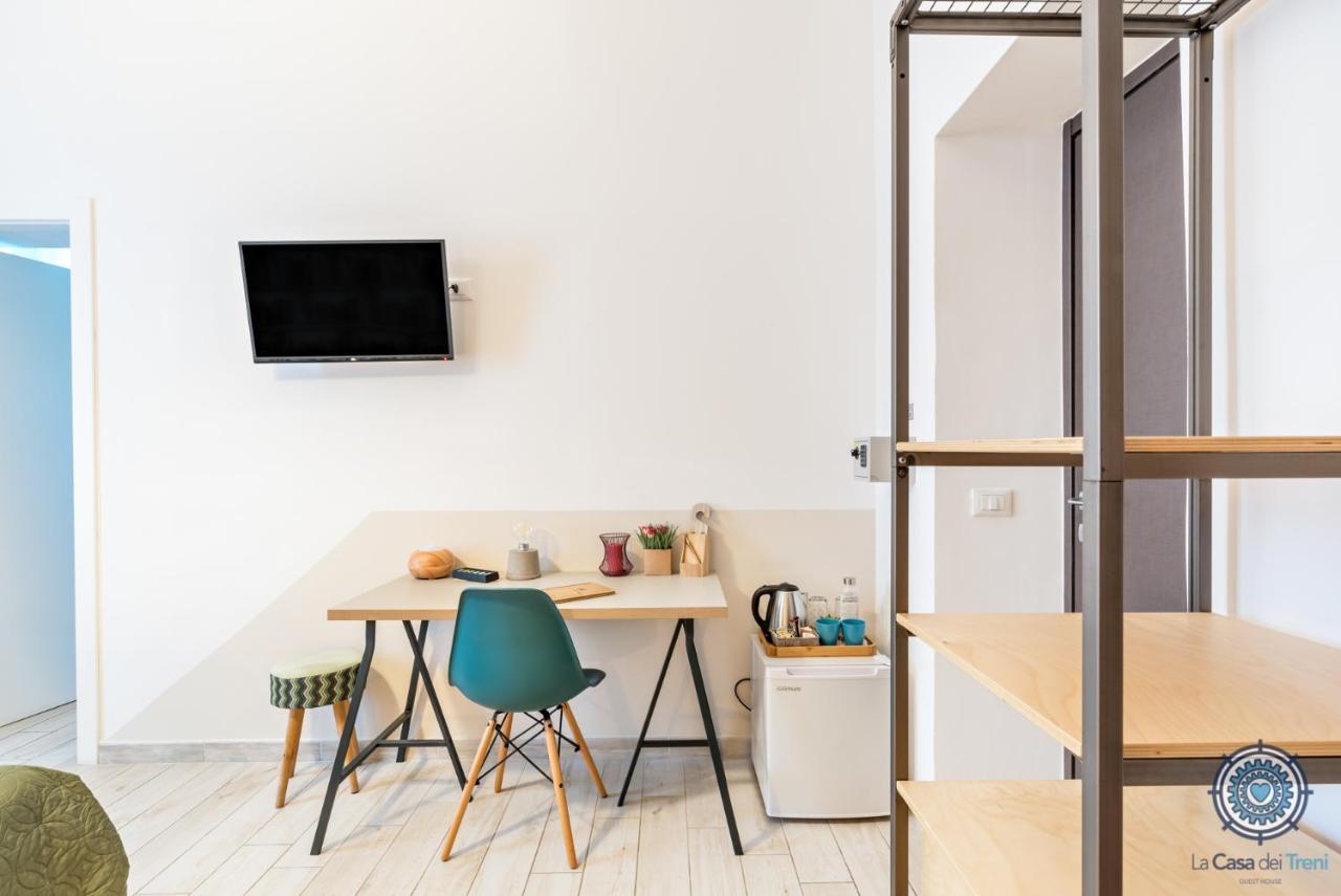 La Casa Dei Treni Affittacamere City Rooms For Travel Lovers La Spezia Ngoại thất bức ảnh